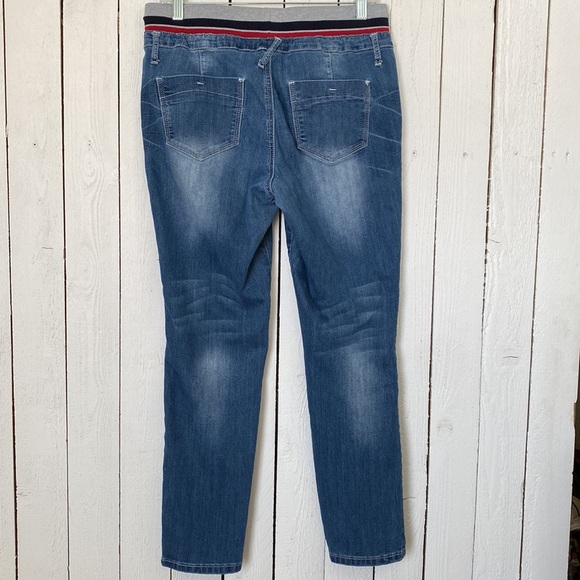 Almost Famous Jeans - Picture 6 of 8